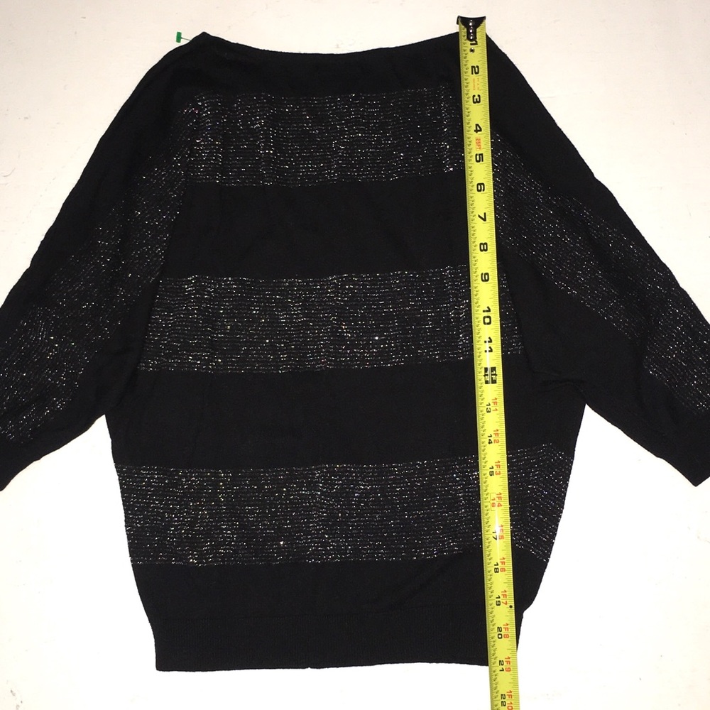 🌹HP🌹EUC Metallic Striped Knit Versatile Sporty - Picture 2 of 6